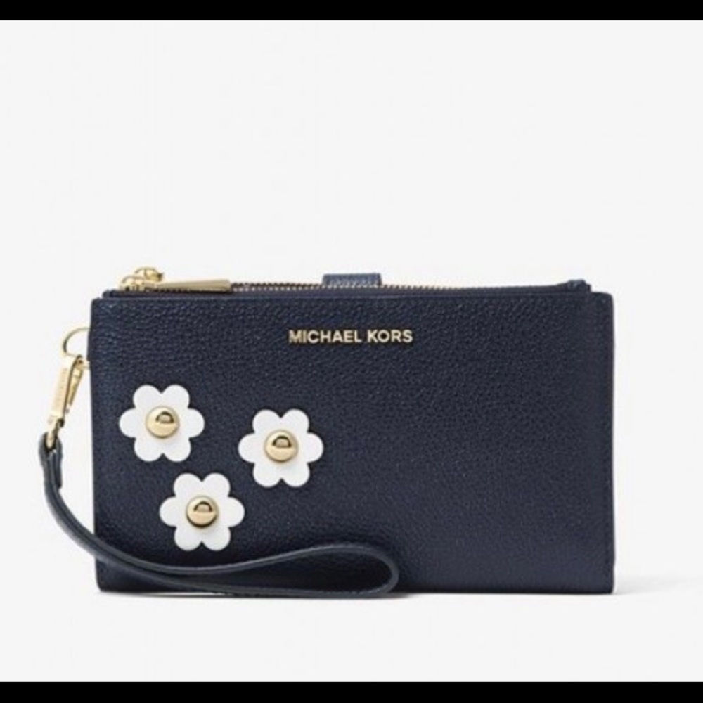 Michael Kors Wristlet wallet